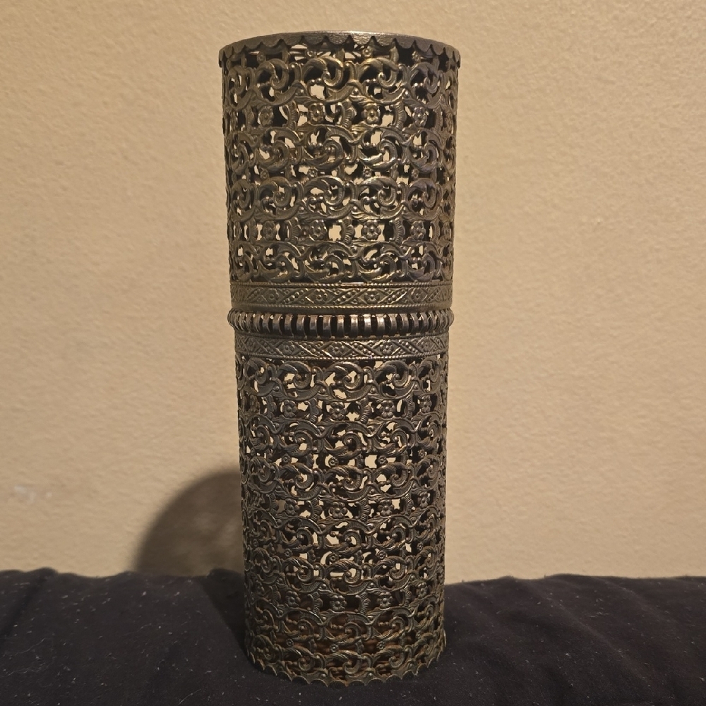 Elegant Gold Filigree Vase
